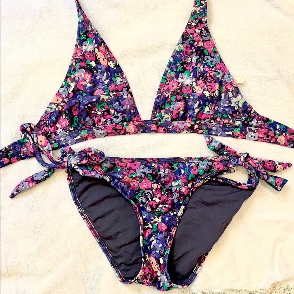 SOLD Aerie bikini size small